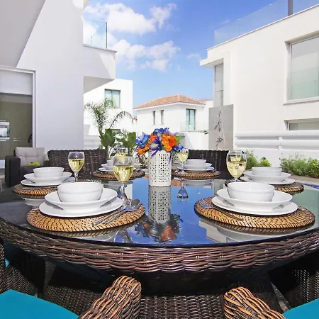 Atlevh35 Villa *